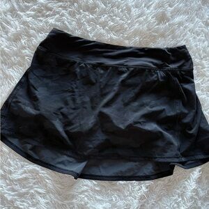 Lululemon camo athletic skirt- size 10